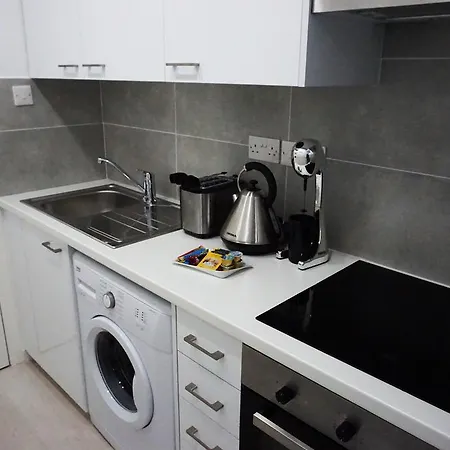 Lazuli Sea View-beachfront Ap 405 Larnaca