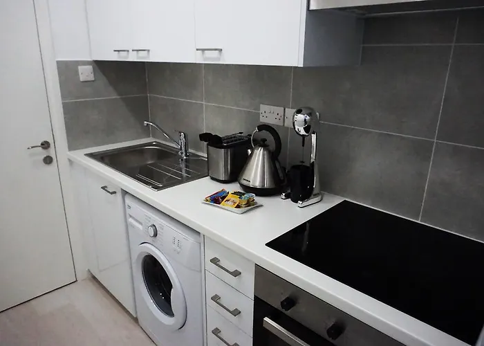 Lazuli Sea View-beachfront Ap 405 Larnaca