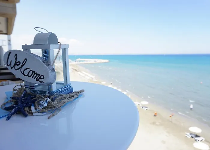 Lazuli Sea View-beachfront Ap 405